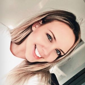 Meet your Posher, Lexi